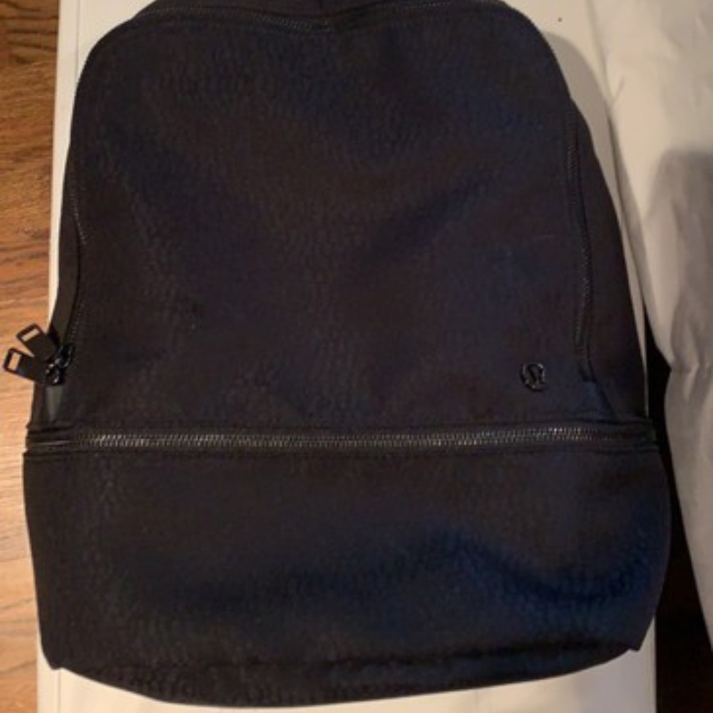 CITY ADVENTURER BLACK BACKPACK 17L